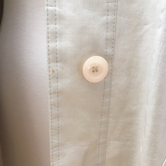 Hooded rain coat with belt - Picture 9 of 9